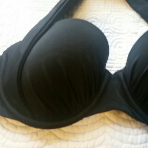 Victoria's Secret Bikini top - Picture 2 of 4